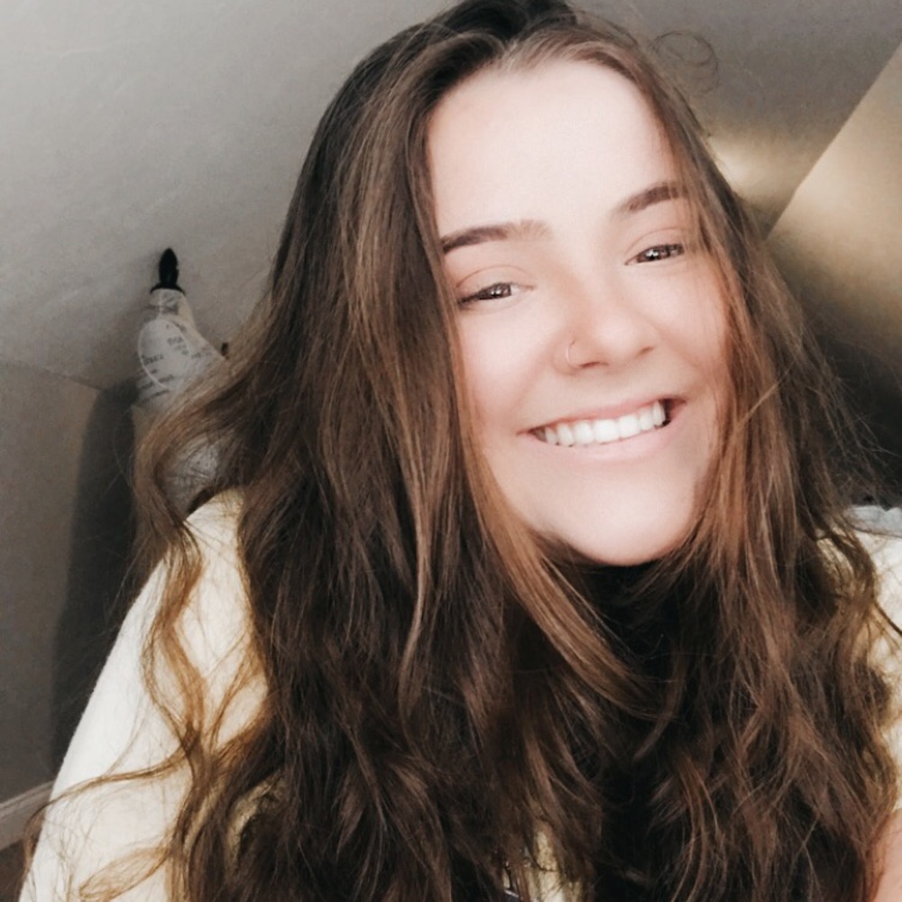 Meet your Posher, Caroline